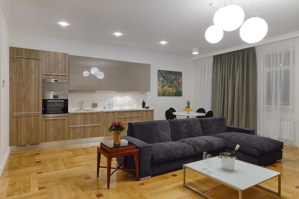 Cityhotel Apartments Kiev Bagian luar foto