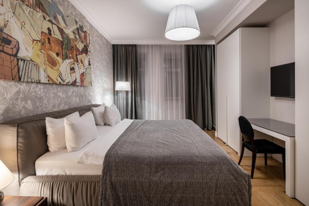 Cityhotel Apartments Kiev Bagian luar foto