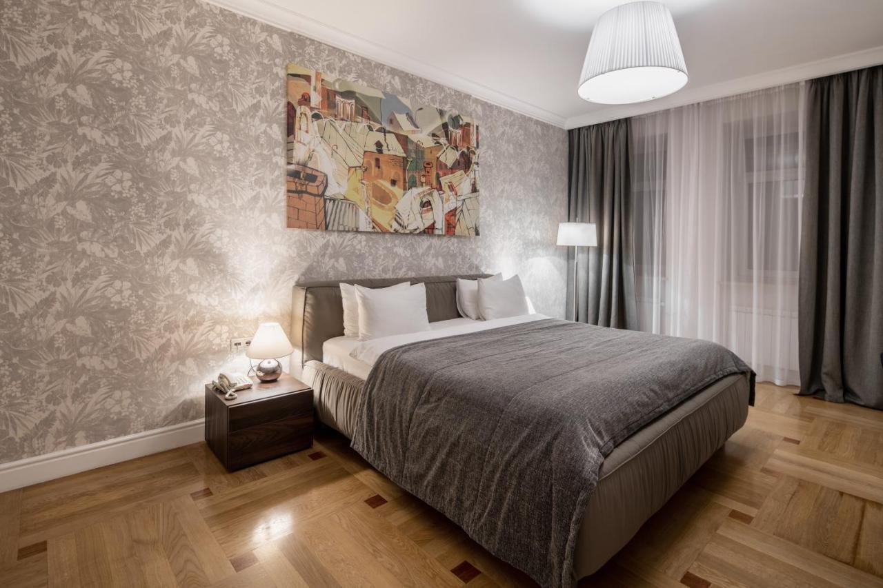 Cityhotel Apartments Kiev Bagian luar foto