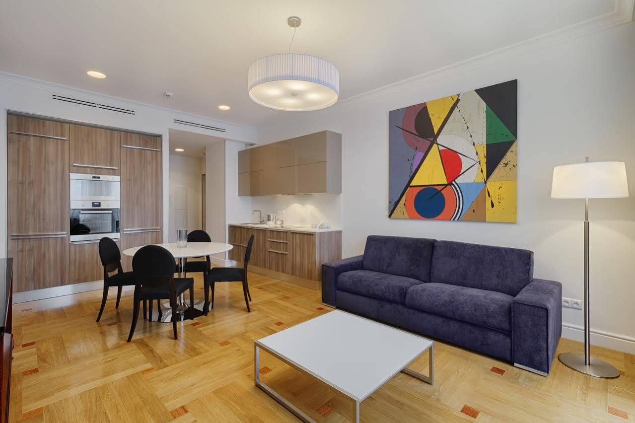 Cityhotel Apartments Kiev Bagian luar foto